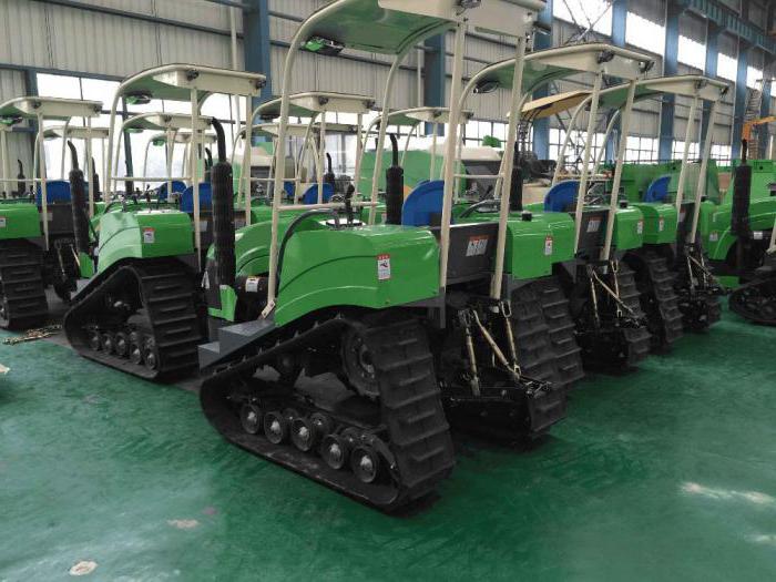 pásové kompaktné traktory